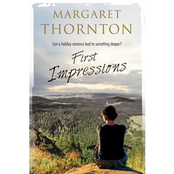 FIRST IMPRESSIONS LARGE PRINT - Hardback - 2015 - 1