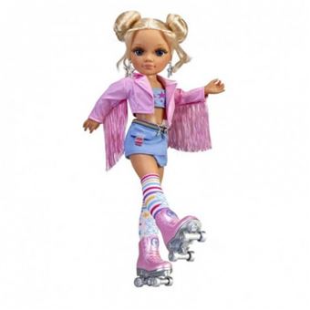 Boneca Nancy Um dia de Dança em Patins Famosa - 1