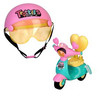 Boneca Trotties Scooter Famosa Tft10000 - 1