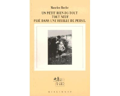 Un petit rien-du-tout tout neuf plié dans une feuille de persil