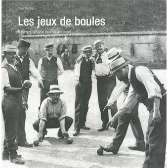 À travers ces clichés étonnants et pleins de vie, Yves Moreau propose de replonger dans l'histoire des jeux de boules
