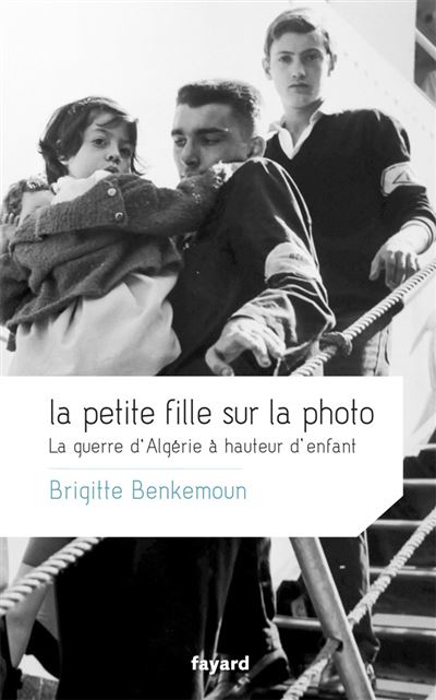 La petite fille sur la photo - 1