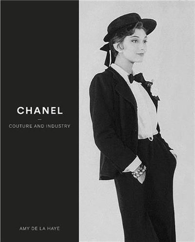 Chanel Couture and Industry (new updated edition) - English - Amy de La Haye - Gebunden