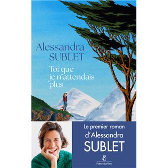 Alexandra Sublet tenant son premier livre