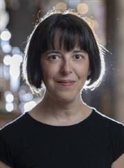 Pilar Adón