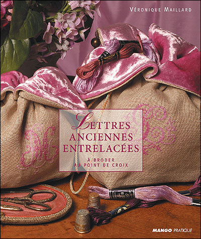 Alphabets entrelacés à broder au point de croix - paperback